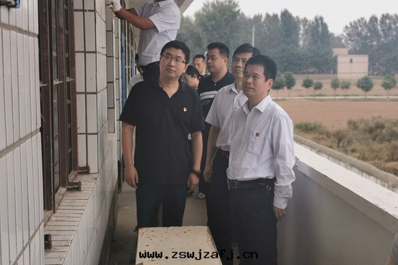 河(hé)南(nán)省(shěng)粮(liáng)食和(hé)儲備局(jú)黨組書(shū)記(jì)、局(jú)长(cháng)张(zhāng)宇松到(dào)鹿邑县賀店(diàn)村(cūn)調研定(dìng)點(diǎn)幫扶工作 河(hé)南(nán)省(shěng)粮(liáng)食和(hé)儲備局(jú)黨組書(shū)記(jì)、局(jú)长(cháng)张(zhāng)宇松到(dào)鹿邑县賀店(diàn)村(cūn)調研定(dìng)點(diǎn)幫扶工作